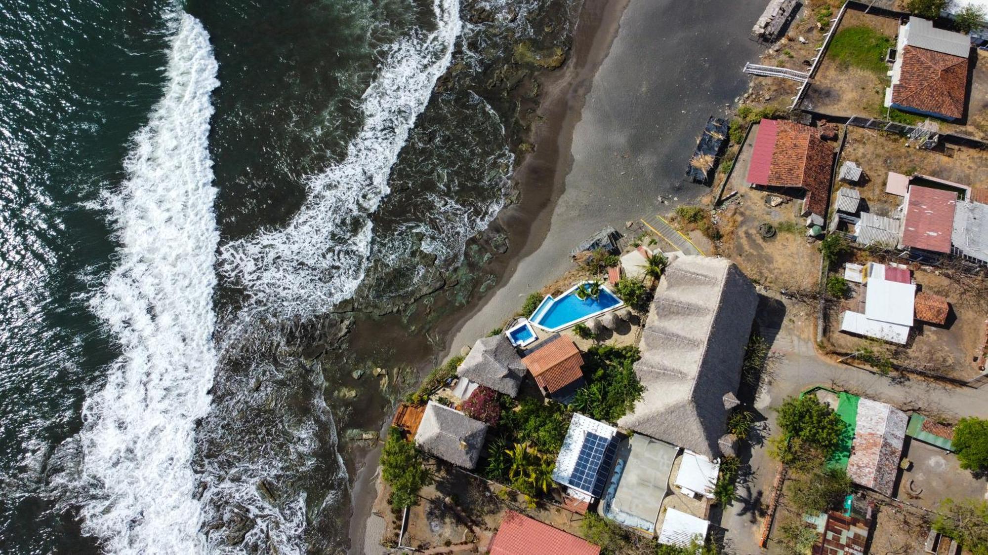 הוילה Puerto Sandino Miramar Surfcamp מראה חיצוני תמונה